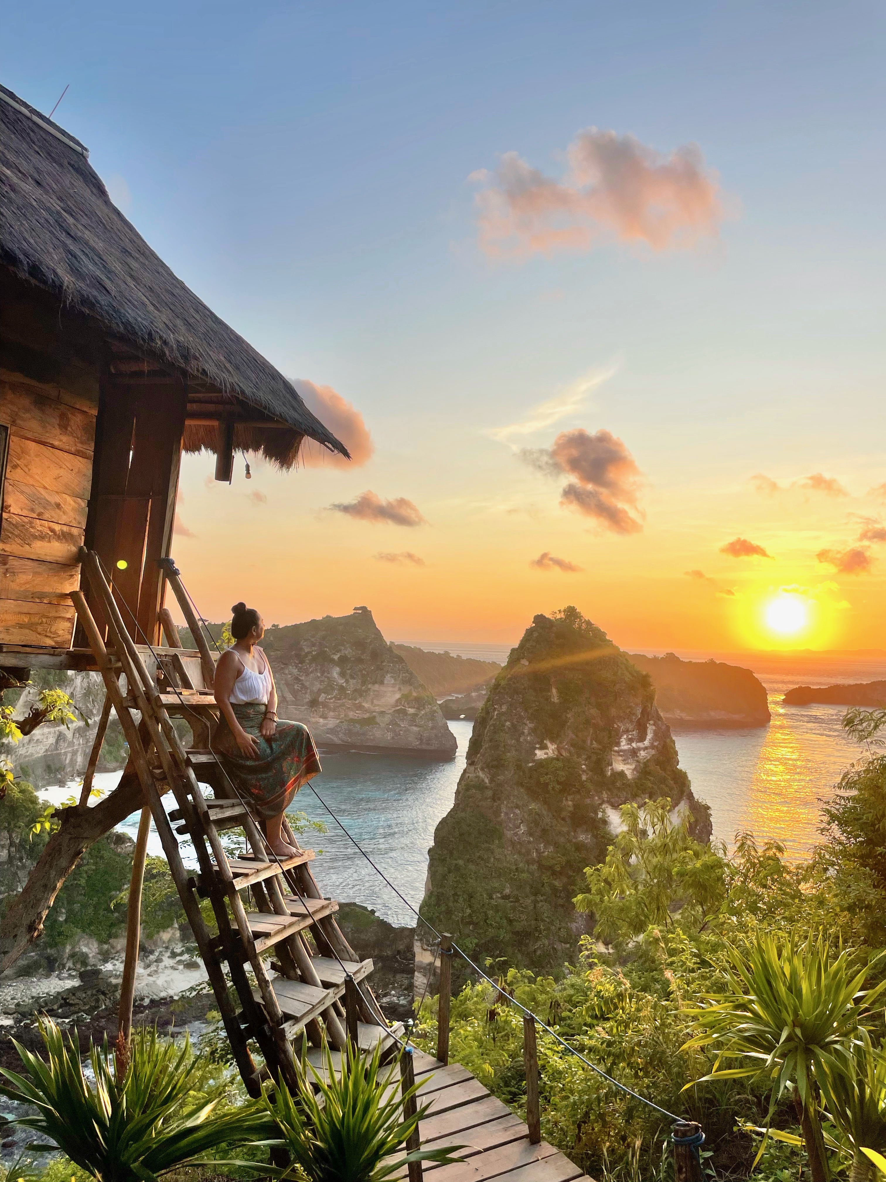 Sunrise on Nusa Penida at Treehouse
